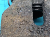 Zacisk przód lewy Skoda Superb I 1.9 tdi