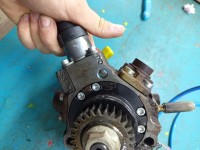 Pompa wtryskowa Nissan Qashqai I J10 06-13 2.0 dci 0445010223