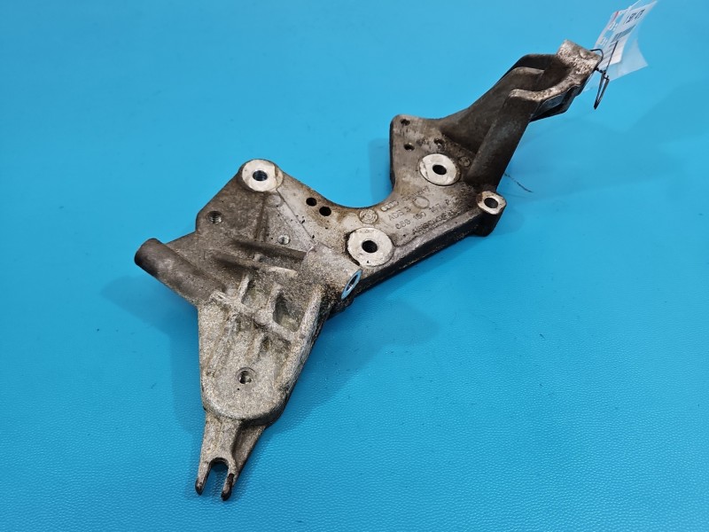 Mocowanie pompy wtryskowej uchwyt pompy wtryskowej AUDI Q5 8R 08- 059130147P