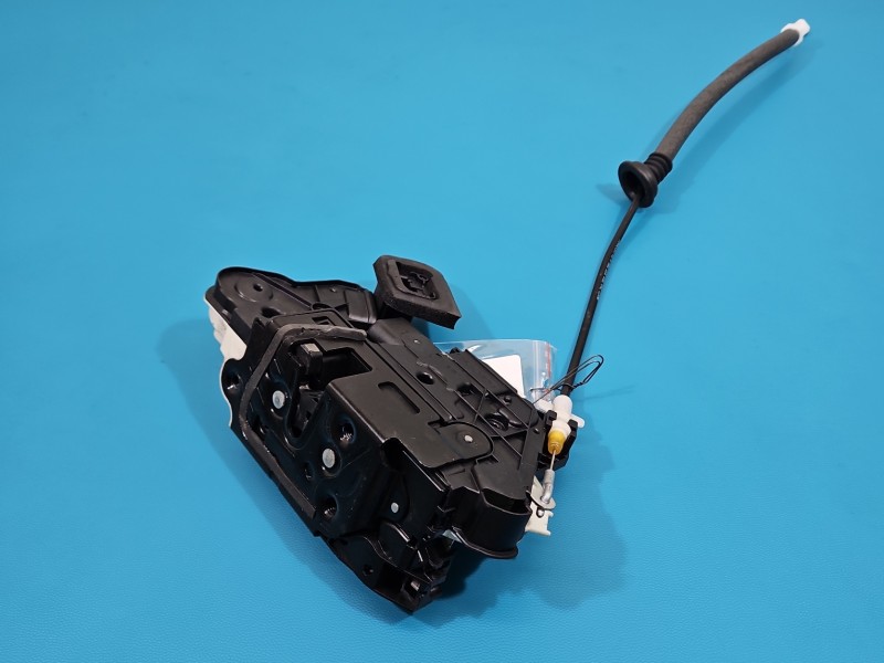 Zamek przód lewy 5E1837015A Skoda Octavia III EUROPA 7pin