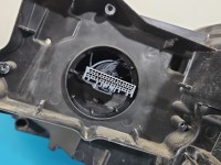 Reflektor prawy lampa przód Peugeot 3008 II EUROPA