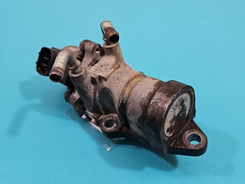 Zawór egr Toyota Rav4 II 00- 2.0 D4D Zawór egr Toyota Rav4 II 00- 2.0 D4D