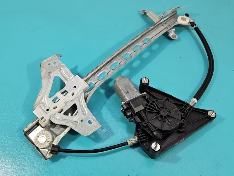 Podnośnik przód prawy SZYBY WINDA Toyota Aygo II 14-22 TOYOTA, 2 PIN 430100F0, 69810-H031 5d HB