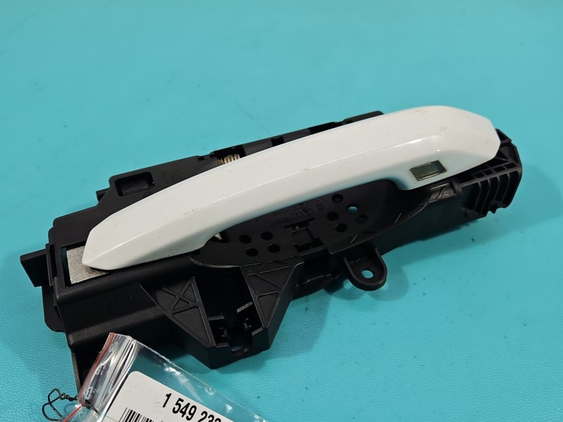 Klamka tył lewa zewnętrzna Audi A4 B9 8W01837811A