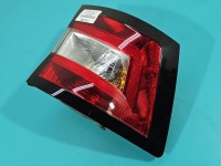 Lampa tył lewa KOMBI / Z LISTWĄ ŻARÓWKOWĄ / 14-22/ TYC ZAMIENNIK Skoda Fabia III kombi EUROPA