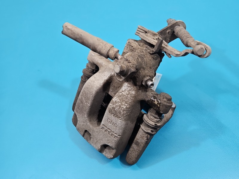 Zacisk tył lewy Skoda Octavia III 1.6 tdi kombi