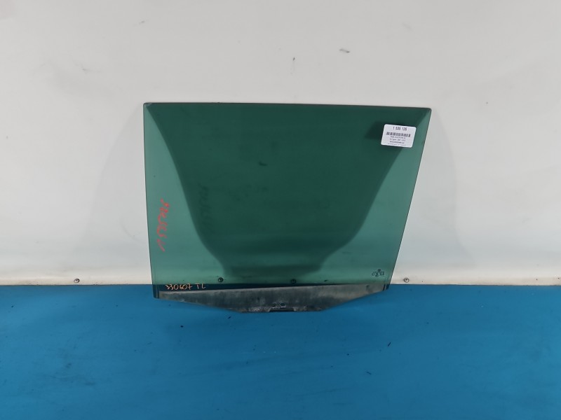 Szyba drzwi tył lewa Vw Tiguan I 07-