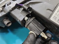 Reflektor prawy lampa przód Toyota Auris II EUROPA 81110-02K60, 90070907