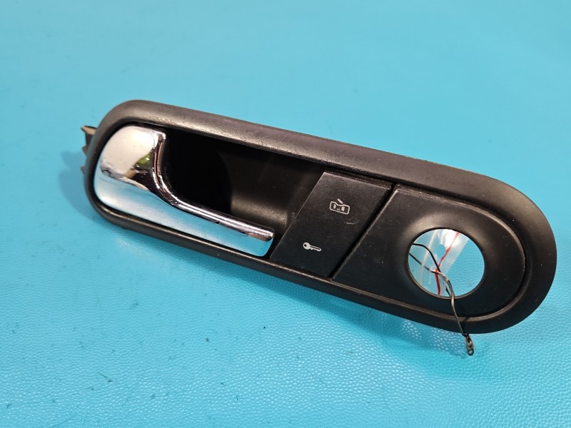 Klamka wewnętrzna przód lewa Seat Ibiza III 6L 6L0837113H