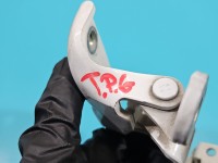 Zawias drzwi tył prawy HYUNDAI i20 II 14-20