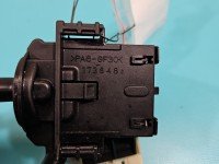 Przełącznik kierunkowskazów świateł Toyota Yaris I 1736482