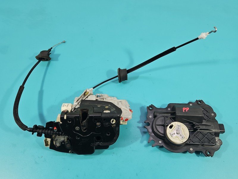 Zamek przód prawy 4E1837016A Audi A8 D3 EUROPA Producent części: Audi, Europejska, 7pin + 2pin / WERSJA POD DOCIĄG