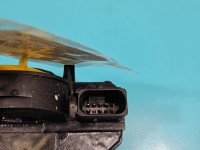 Zamek przód lewy Opel Astra IV J EUROPA Producent części: OPEL, 6 pin