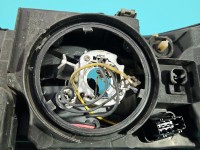 Reflektor prawy lampa przód Volvo V70 II EUROPA