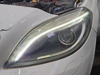 Reflektor lewy lampa przód Mercedes W246 EUROPA