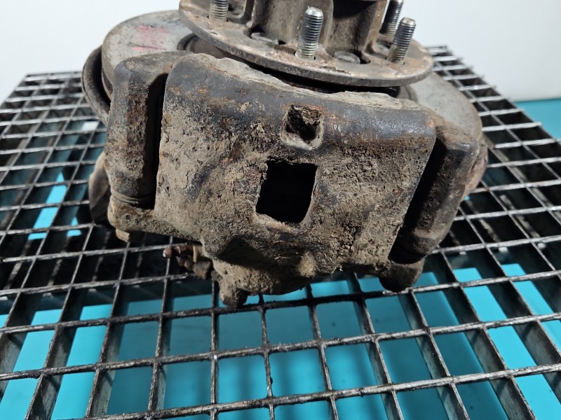 Zacisk przód prawy Opel Frontera B 2.2 16V