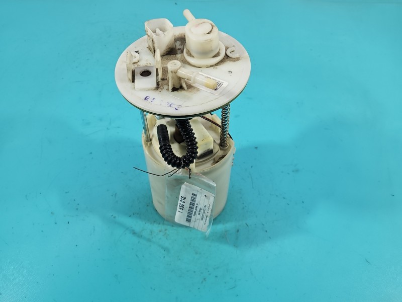 pompka Pompa paliwa Kia Venga 1.4 16V 31110-1P000 Producent części: KIA, 4pin