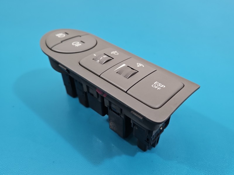 Przełącznik włącznik świateł hyundai H1 II 93340-4H000
