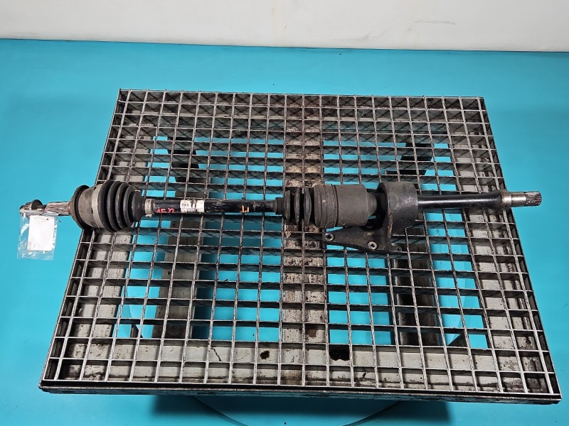 Półoś przód prawa Suzuki Splash 1.3 DDIS manual