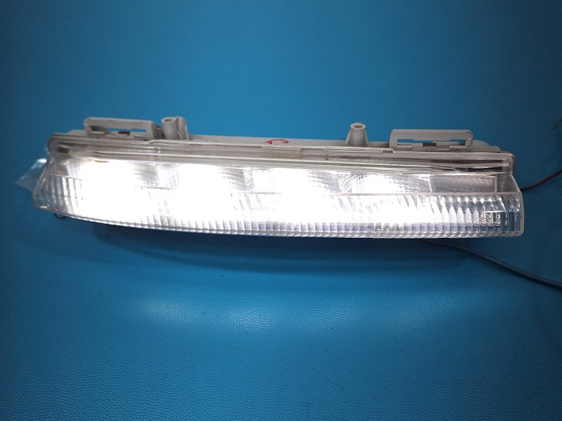 Halogen prawy Mercedes W204 12-5299