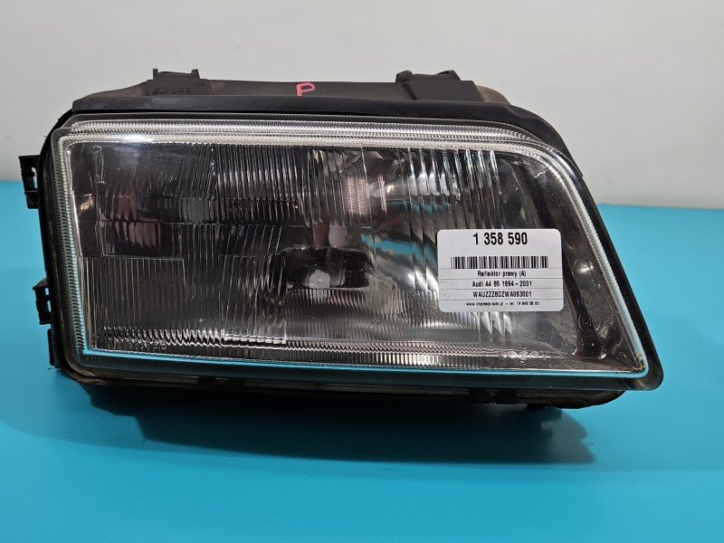 Reflektor prawy lampa przód Audi A4 B5 EUROPA