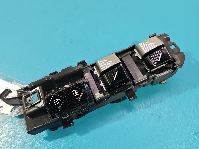 Przełącznik szyb CITROEN DS4 II 21- Producent części: DS EU 9835036680