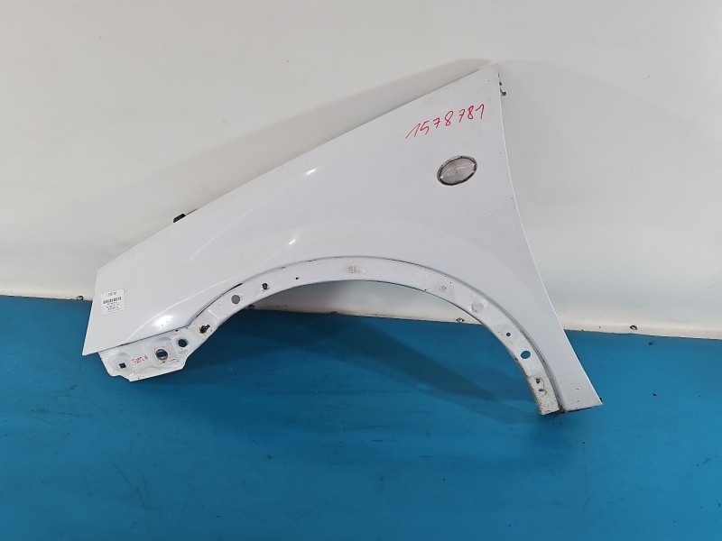 Błotnik przód lewy Opel Combo C Y474