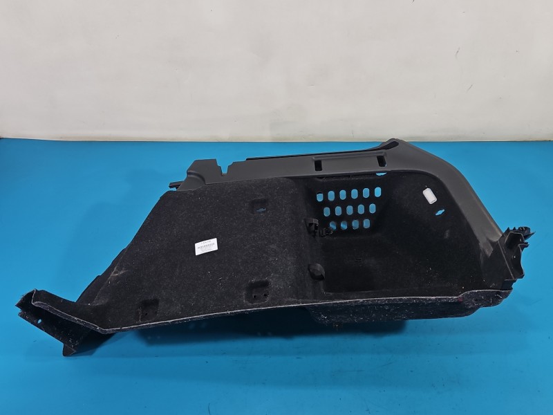 Tapicerka bagażnika prawa boczek Skoda Octavia III 5E9867428AP