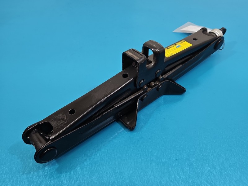 lewarek Podnośnik samochodowy trapezowy Toyota Auris I