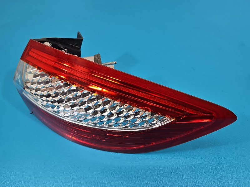 Lampa tył prawa błotnika Ford Mondeo Mk4 kombi EUROPA 7S71-13404-3