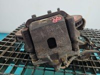 Zacisk przód prawy Toyota Rav4 II 00- 2.0 D4D