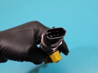 Listwa wtryskowa CZUJNIKI Renault Trafic II 0445214175, 8201003197, 0281002915 2.5 dci