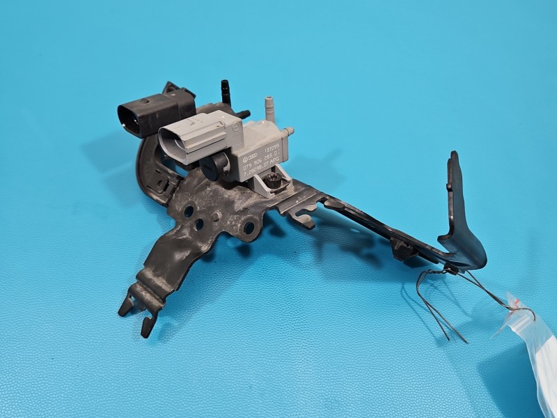 Zawór podciśnienia 079906283D AUDI Q5 08- 3.0 tfsi