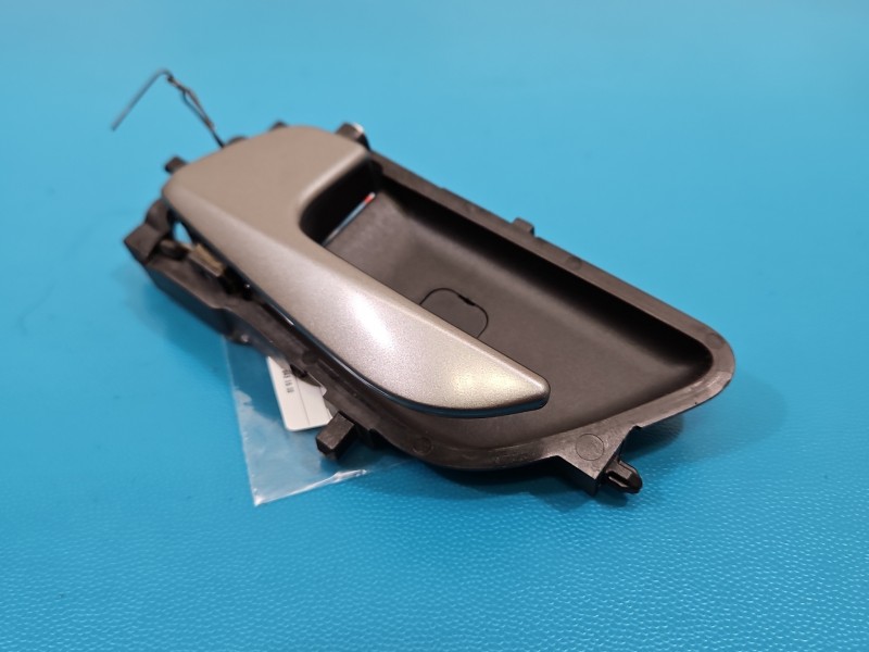 Klamka wewnętrzna przód lewa HYUNDAI i20 II 14-20 82610-C7000