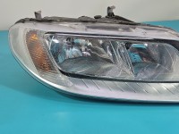 Reflektor prawy lampa przód VOLVO V70 III EUROPA 31420020