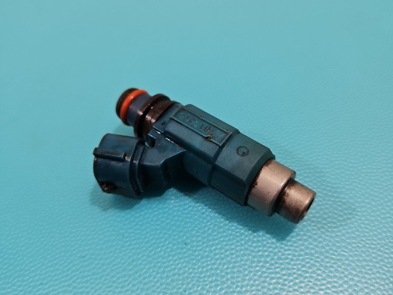 TESTOWANY Wtryskiwacz Mazda 626 781989D 2.0 16V TESTOWANY Wtryskiwacz Mazda 626 781989D 2.0 16V