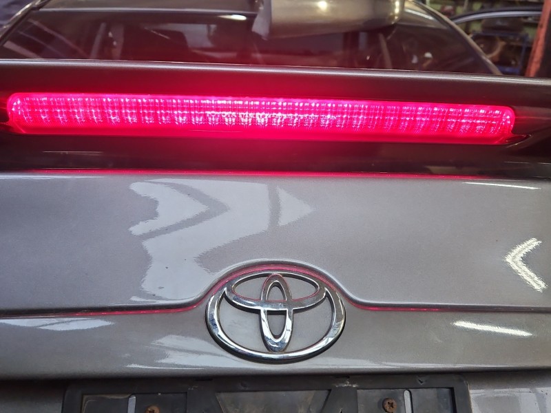 TRZECIE ŚWIATŁO STOP STOPU Toyota Corolla E12 sedan