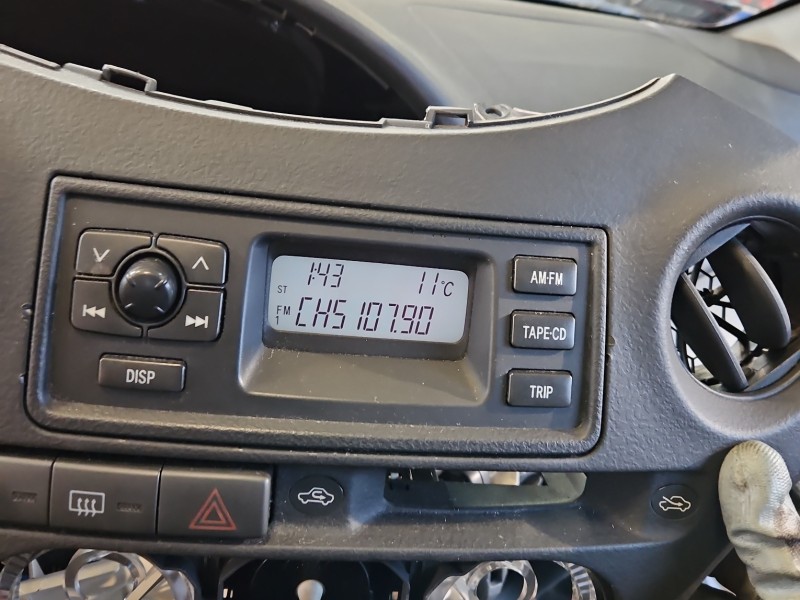 Wyświetlacz Toyota Yaris I 86110-0D030 monitor
