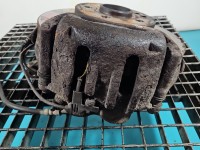 Zacisk przód prawy Mercedes Vito W639 2.2 cdi (646982)