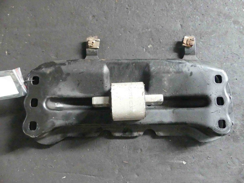 Łapa skrzyni biegów Mercedes W212 2.2 CDI A2122404102
