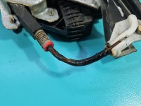 Podnośnik przód prawy SZYBY WINDA Ford Mondeo Mk3 Producent części: FORD, 8pin, uszkodzony pancerz linki, korozja 5d kombi