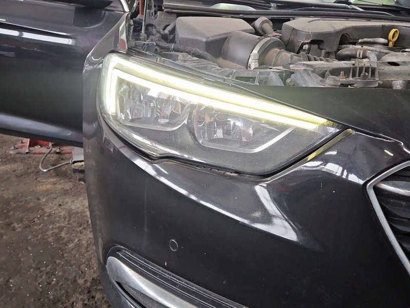 Reflektor prawy lampa przód Opel Insignia B EUROPA 39122967, 662588537