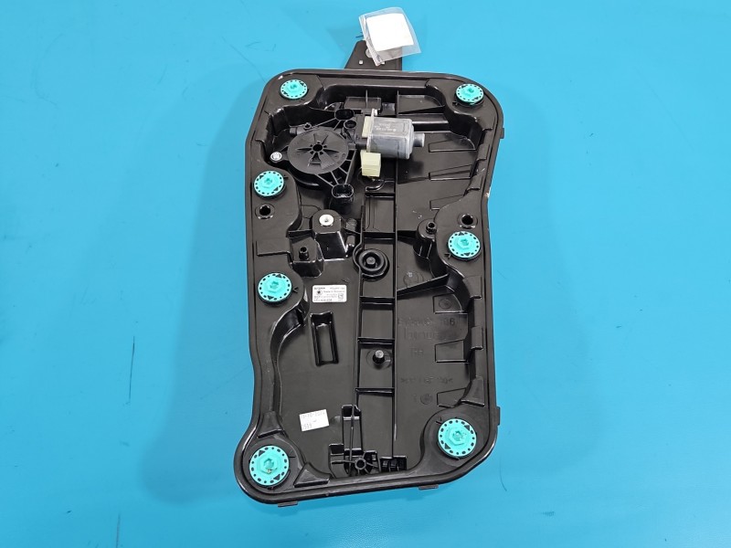 Podnośnik tył prawy SZYBY WINDA Skoda Octavia IV 5E3839656 kombi