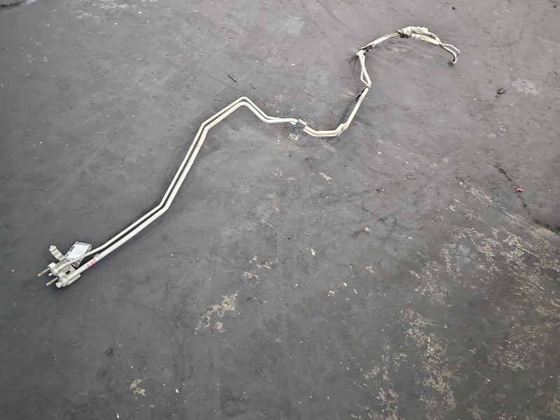 Przewód klimatyzacji rurka Fiat Freemont 68140014AD