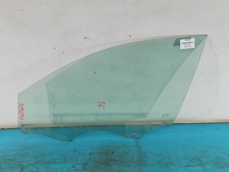 Szyba drzwi przód lewa Opel Corsa F HB