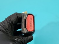 Pas bezpieczeństwa przód prawy pasażera Isuzu D-Max II 11-19