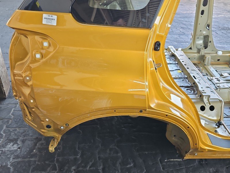 Błotnik tył prawy Suzuki Vitara II 2015- złoty DBH ćwiartka Błotnik tył prawy Suzuki Vitara II 2015- złoty DBH ćwiartka