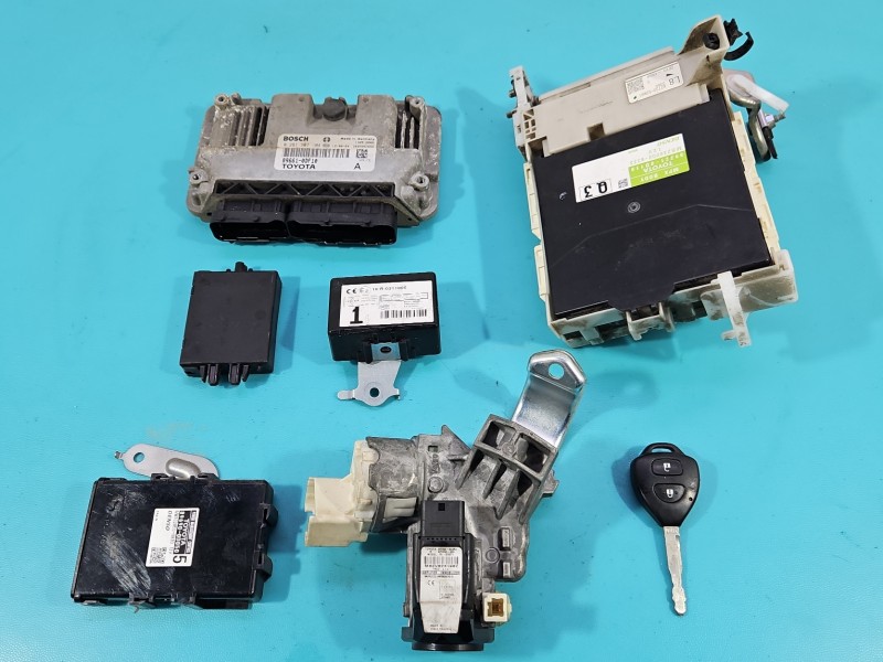 Komputer Sterownik silnika 0261S07104, 89661-0DF10 Toyota Yaris III 1.0 vvti (1KR)