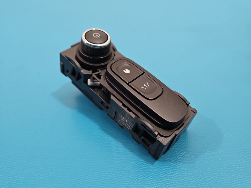 Przełącznik sterowania radia Renault Kadjar