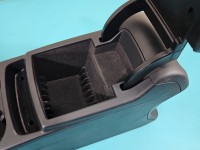 Podłokietnik TUNEL AUDI Q5 08- 8R0864981 EUROPA